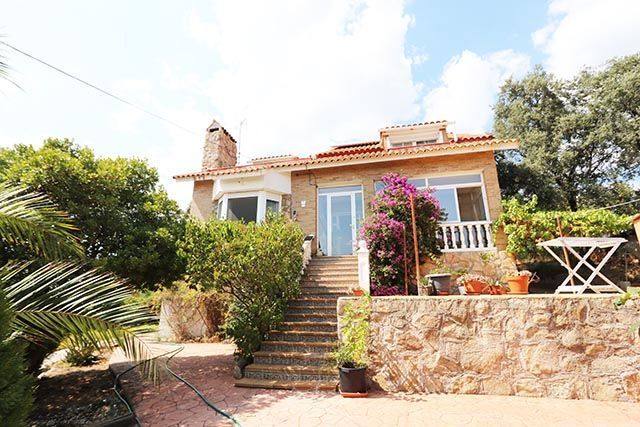 5 bedrooms House in Valdemorillo, Spain No. 246581