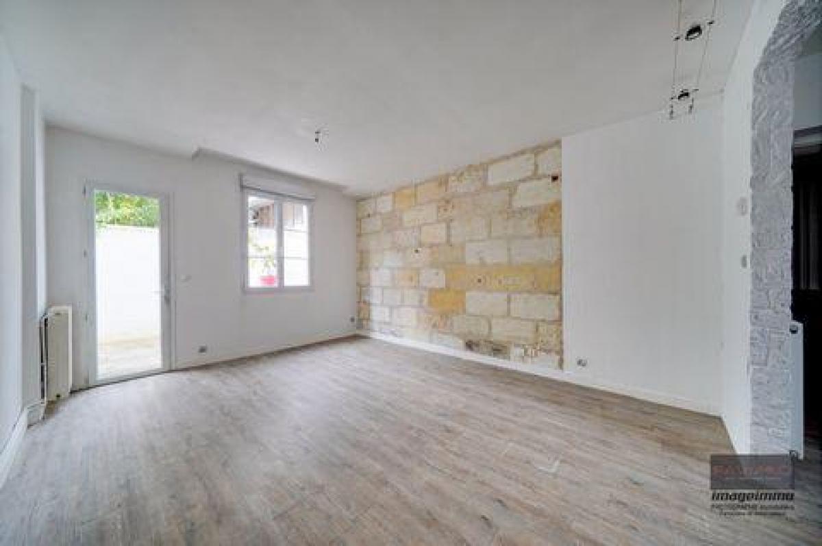 2 bedrooms Condo in Bordeaux, France No. 13880