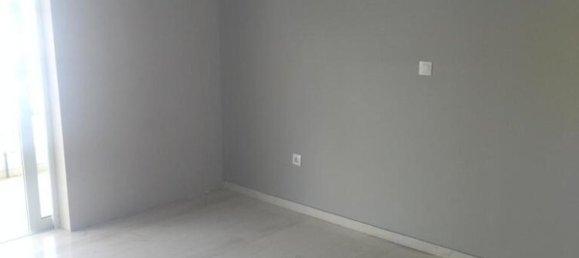 4-salle Appartement à Elliniko, Greece No. 52073 3