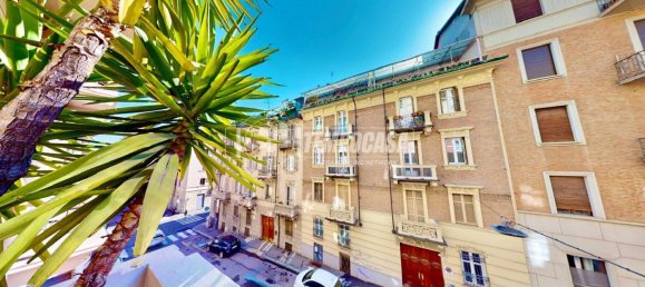 2 Schlafzimmer Wohnung in Turin, Italy, Nr. 10038 7