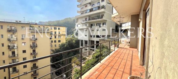 3 bedrooms Apartment in Naples, Italy No. 125700 10