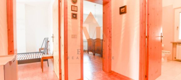 2 bedrooms Apartment in Terre Roveresche, Italy No. 344588 16