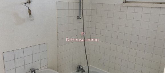 2 bedrooms House in Savigny-le-Temple, France No. 174065 9