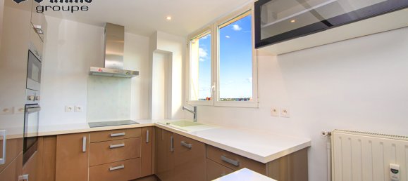 2 bedrooms Apartment in Choisy-le-Roi, France No. 175695 3