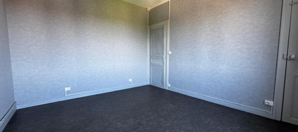 3 bedrooms House in Maubeuge, France No. 156039 17