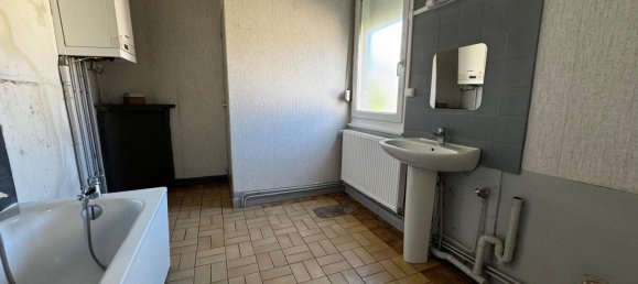 3 bedrooms House in Maubeuge, France No. 156039 12