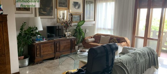 Dúplex de 7 habitaciónes en Padua, Italy No. 235394 4