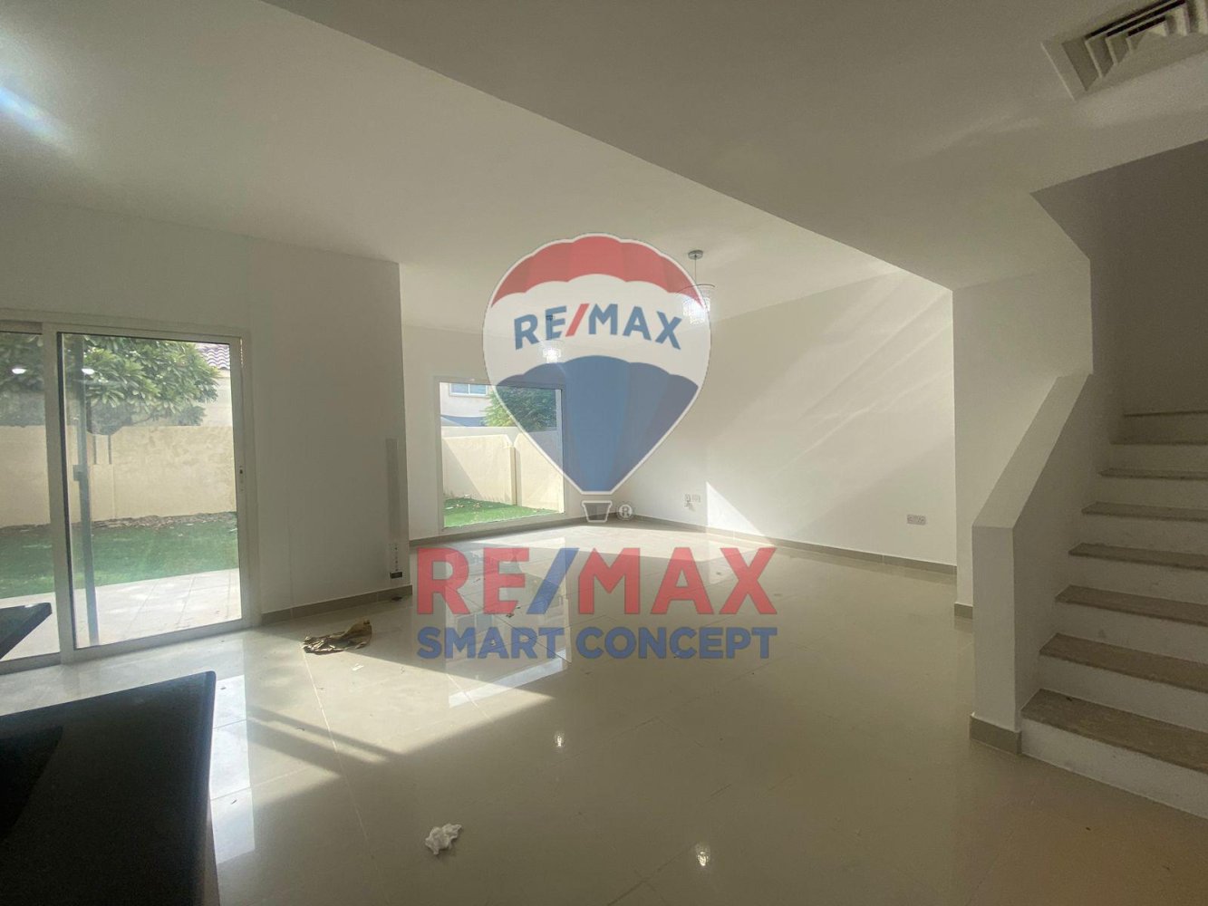 4 bedrooms Villa in Al Reef, UAE No. 39404