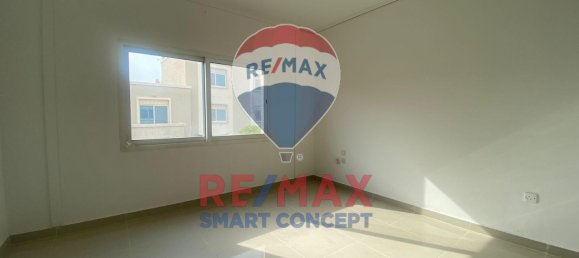 4 bedrooms Villa in Al Reef, UAE No. 39404 7