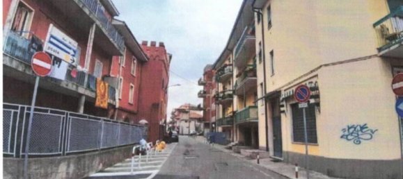 2 rooms Apartment in Ponte San Pietro, Italy No. 185016 3