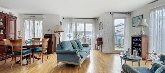 3 bedrooms Apartment in Saint-Cyr-l'Ecole, France No. 138313 2