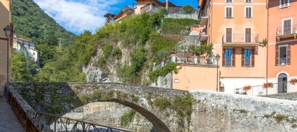 Apartamento de 2 dormitorios en Argegno, Italy No. 91305 28