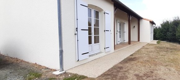 3 bedrooms House in Echire, France No. 357411 13