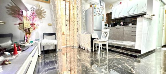 2 rooms Apartment in Naples, Italy No. 57327 10