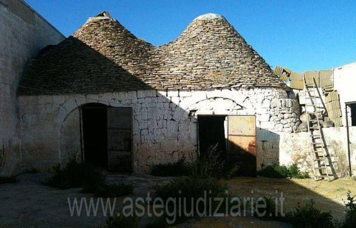 247160m² Land in Gioia del Colle, Italy No. 373229