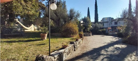 Отель, гостиница 2000м² в Маджоне, Италия № 85246 20