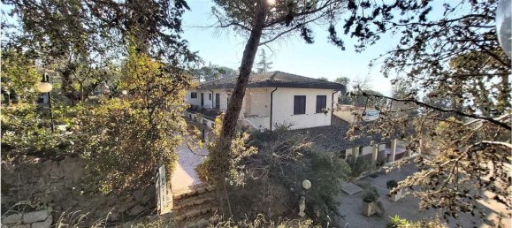 Отель, гостиница 2000м² в Маджоне, Италия № 85246 34