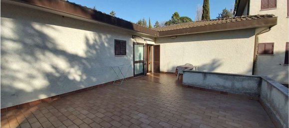 Отель, гостиница 2000м² в Маджоне, Италия № 85246 6