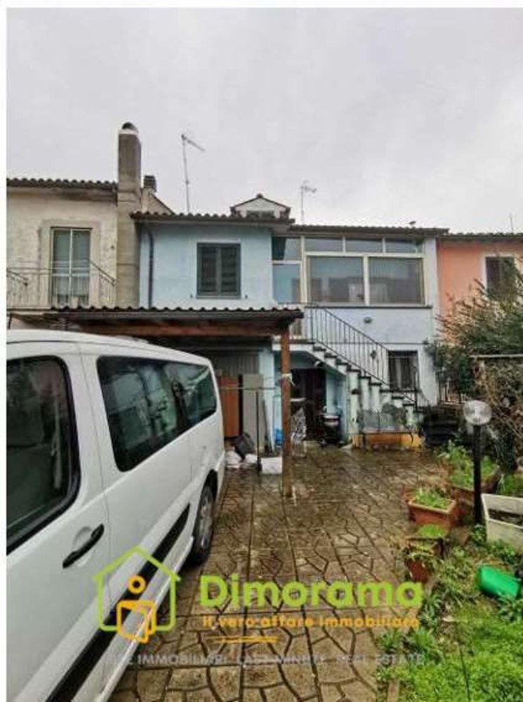 3 bedrooms Apartment in Tuscania, Italy No. 365276