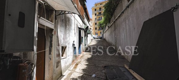 1-Zimmer Gewerbliche Immobilie in Rome, Italy, Nr. 311797 7