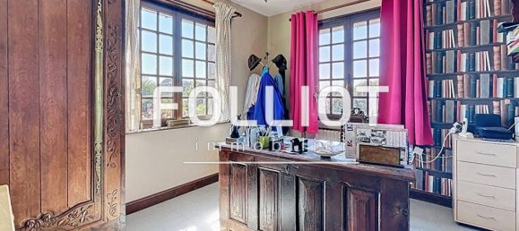 5 bedrooms House in Gavray-sur-Sienne, France No. 358872 10