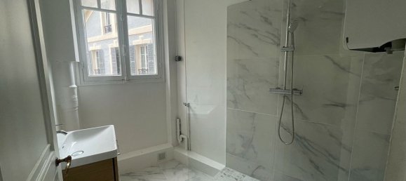 2 bedrooms Apartment in Courbevoie, France No. 176604 13