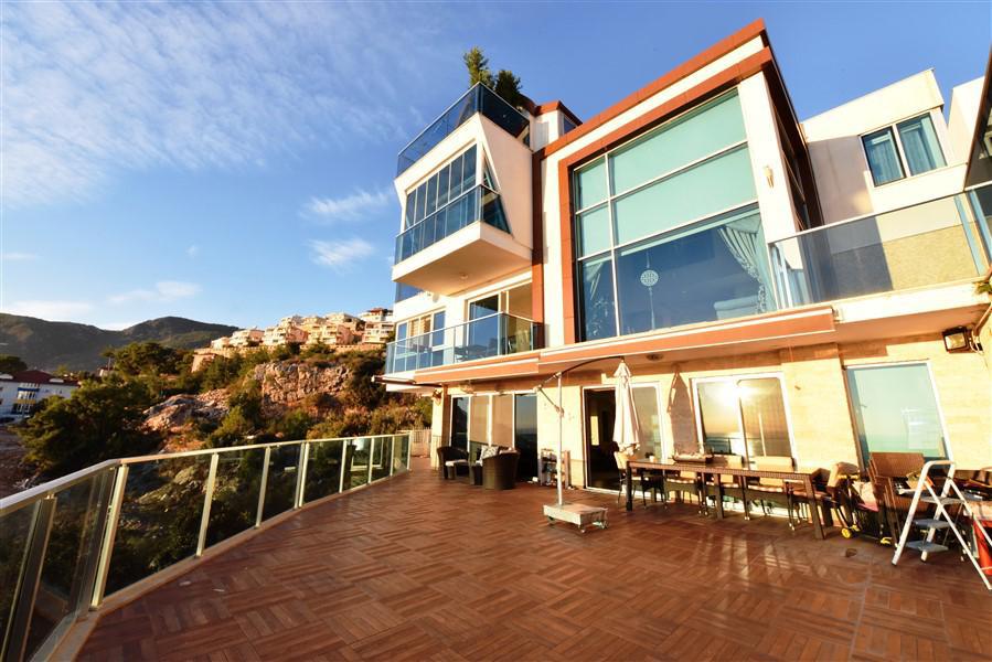 Villa 4+2 in Alanya, Turkey No. 15431