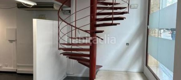 144m² Commercial property in Barcelona, Spain No. 62405 3