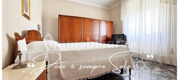 Apartamento de 3 dormitorios en Genoa, Italy No. 13606 18