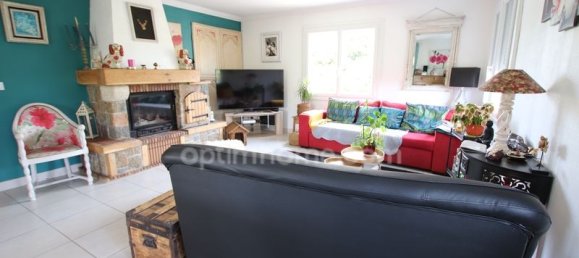 2 bedrooms House in Saint-Pere-sur-Loire, France No. 264500 7