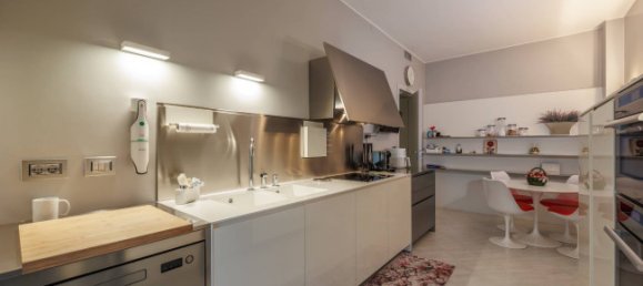 2 Schlafzimmer Wohnung in Turin, Italy, Nr. 53590 8