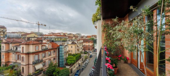 2 Schlafzimmer Wohnung in Turin, Italy, Nr. 53590 15