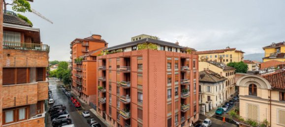 2 Schlafzimmer Wohnung in Turin, Italy, Nr. 53590 38