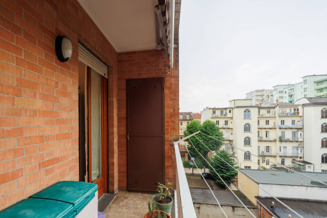 2 Schlafzimmer Wohnung in Turin, Italy, Nr. 53590