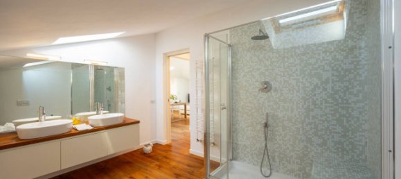 2 Schlafzimmer Wohnung in Turin, Italy, Nr. 53590 5