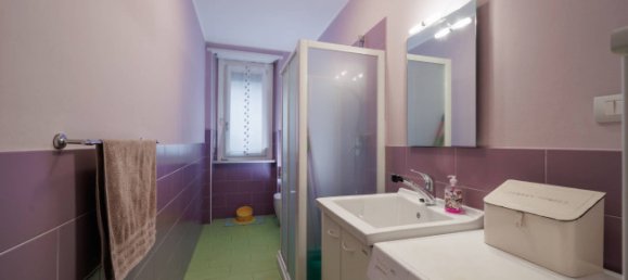 2 Schlafzimmer Wohnung in Turin, Italy, Nr. 53590 9
