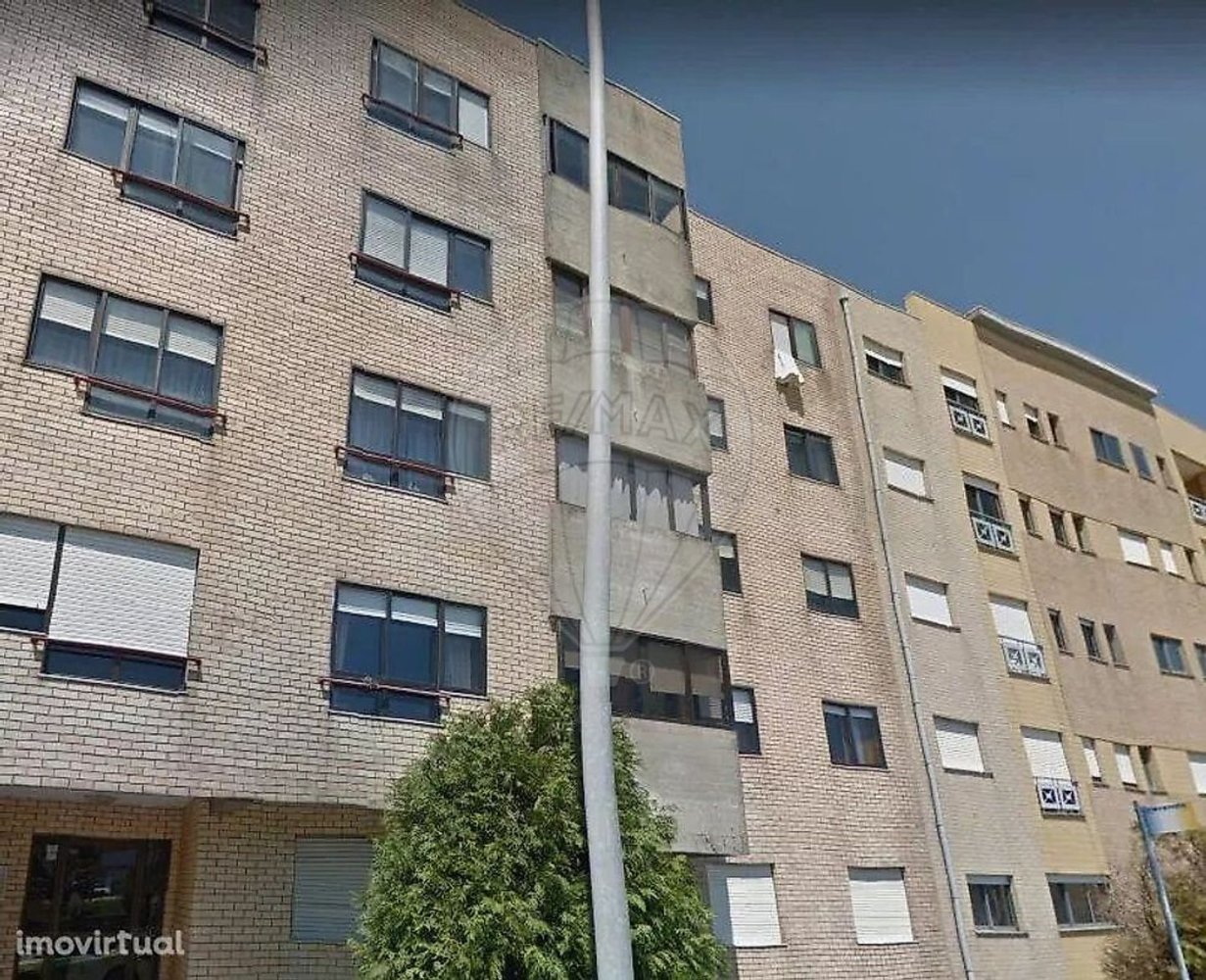 2 bedrooms Apartment in Senhora da Hora, Portugal No. 281319