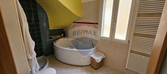 6-salle Villa à Sanremo, Italy No. 261612 28