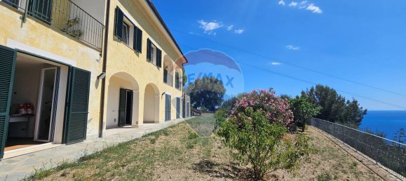 6-salle Villa à Sanremo, Italy No. 261612 3