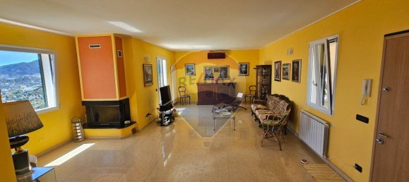 6-salle Villa à Sanremo, Italy No. 261612 8