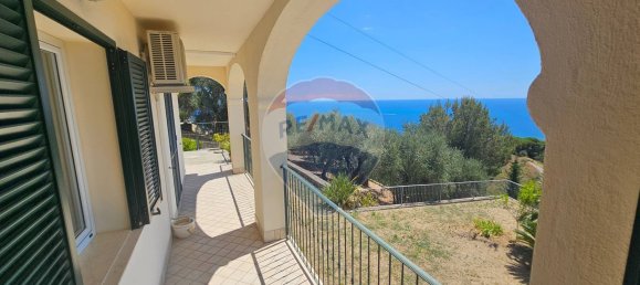 6-salle Villa à Sanremo, Italy No. 261612 21