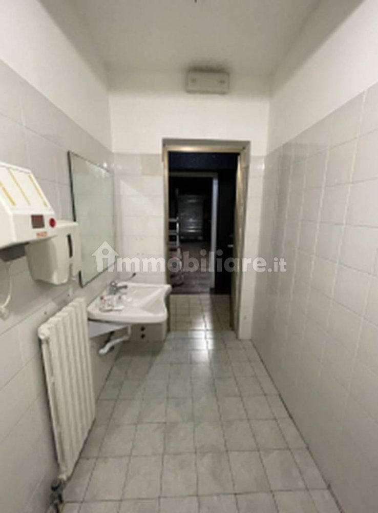 1 room Warehouse in Fagnano Olona, Italy No. 94109