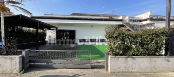 1 room Warehouse in Fagnano Olona, Italy No. 94109 8