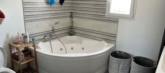 3 bedrooms House in Saint-Alexandre, France No. 339916 2