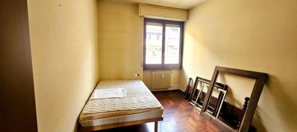 4 chambres Appartement à Como, Italy No. 2337 10