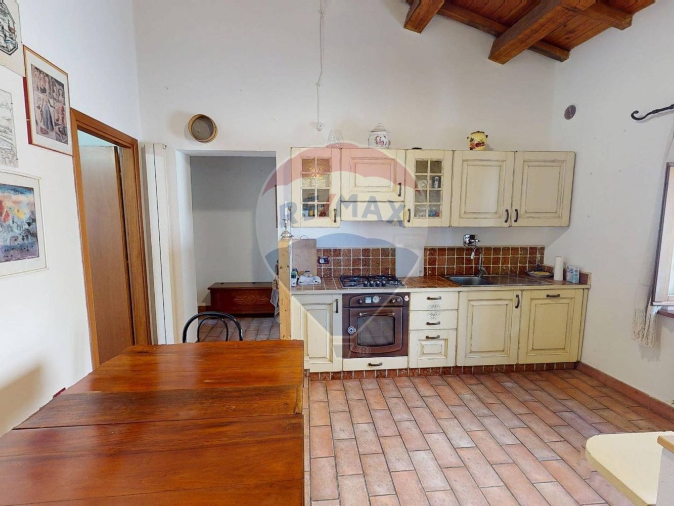 Apartamento de 3 dormitorios en Valtopina, Italy No. 73443