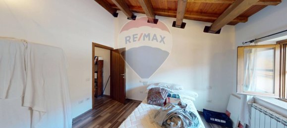 Apartamento de 3 dormitorios en Valtopina, Italy No. 73443 20