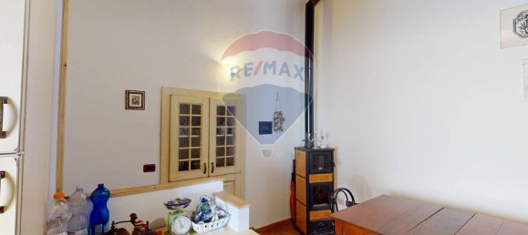 Apartamento de 3 dormitorios en Valtopina, Italy No. 73443 3