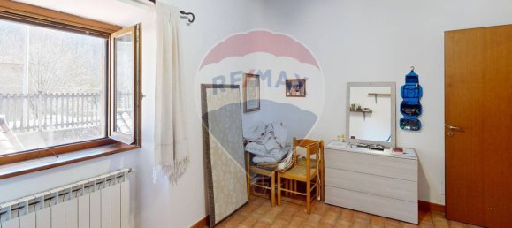 Apartamento de 3 dormitorios en Valtopina, Italy No. 73443 7