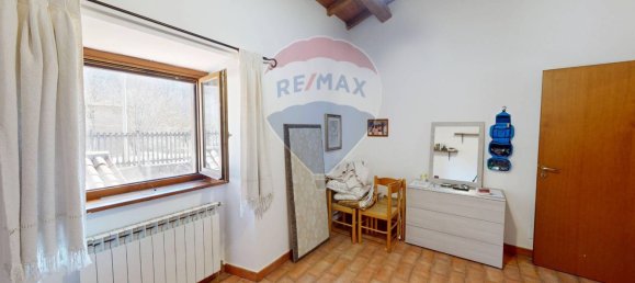 Apartamento de 3 dormitorios en Valtopina, Italy No. 73443 5